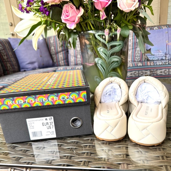 NIB Kurt Geiger Quilted London Puff Leather Slide size 7 - Picture 3 of 6